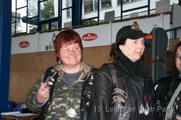 bg033.jpg